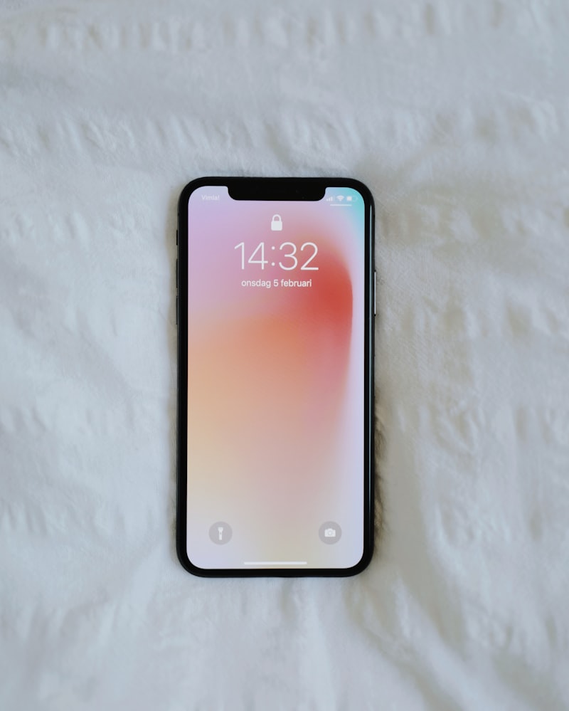 Apple iPhone 14 (12GB RAM, 512GB, Midnight)